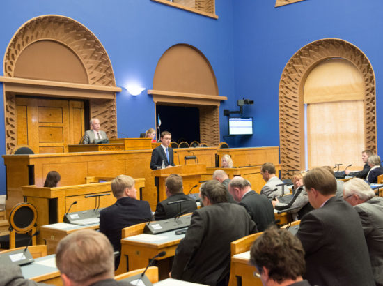 Täiskogu istung 24. septembril 2014 (peaministri poliitiline avaldus seoses 2015. a. riigieelarve seaduse eelnõu üleandmisega)